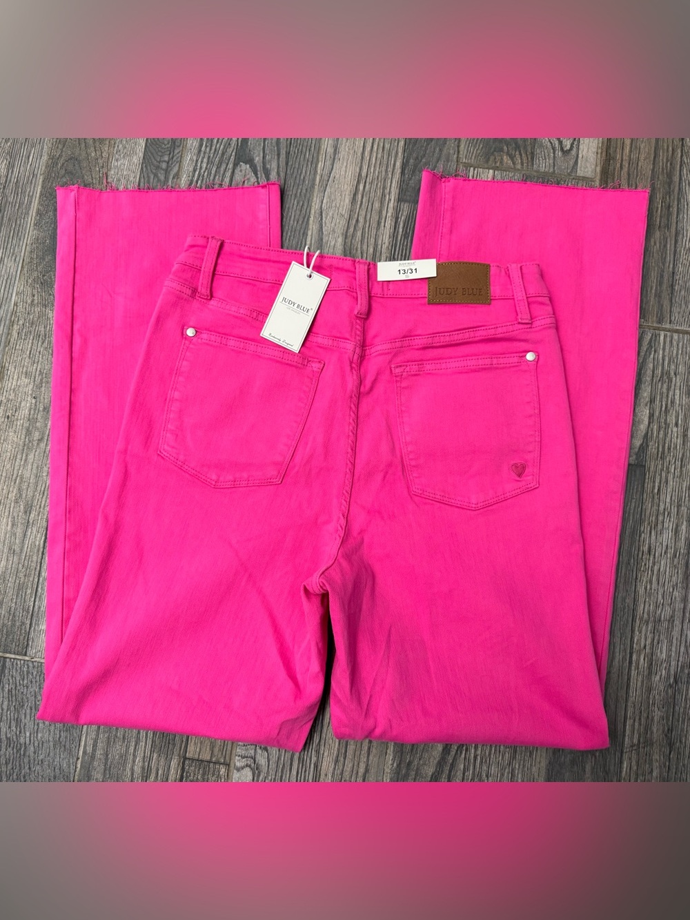 Judy Blue Hi Rise Pink jeans - size 13/31 NWT